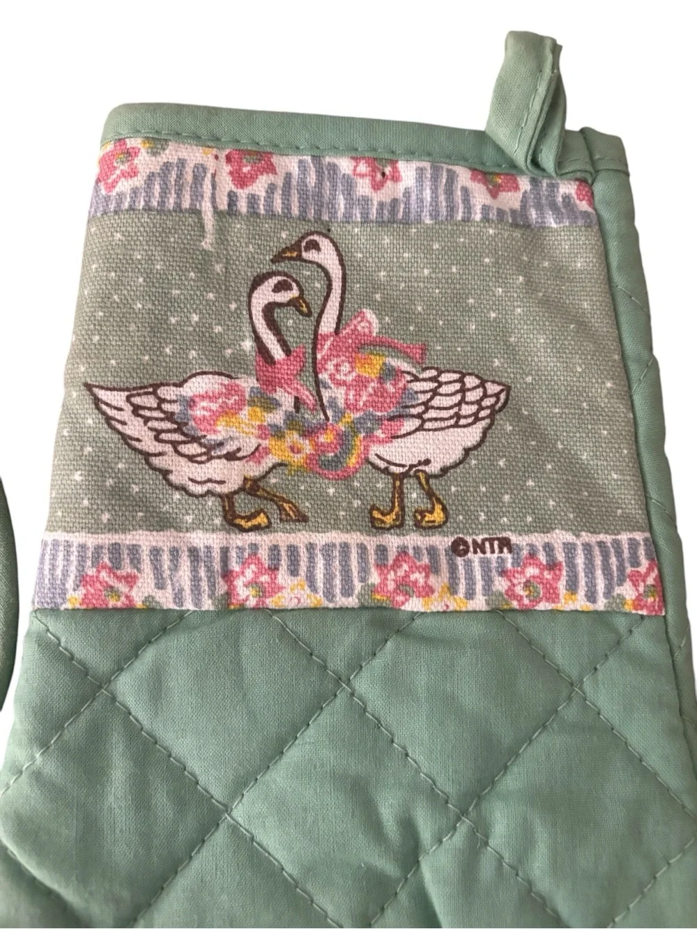 Green Swan Oven Mitt and Potholder Set VTG Quilted Set Cottagecore Coquette
